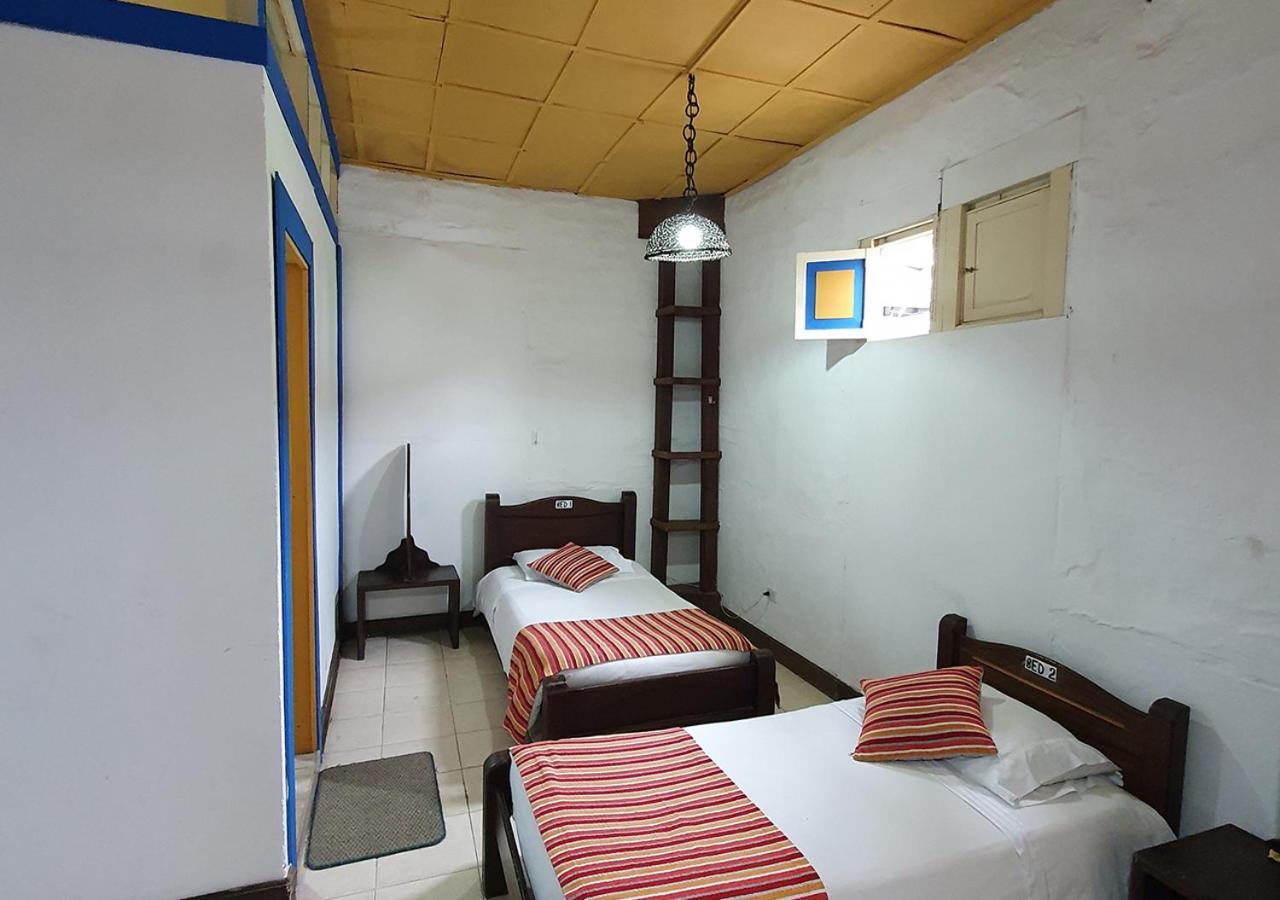 Hostal Ciudad De Segorbe Salento Exterior photo